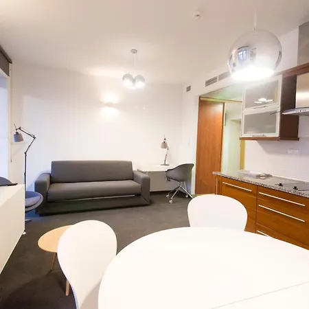 Happy Estate - Trakt Kupiecki *