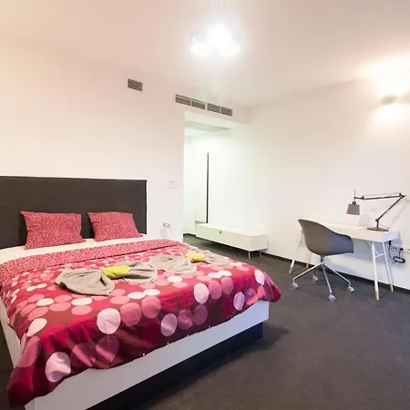 Happy Estate - Trakt Kupiecki Apartment