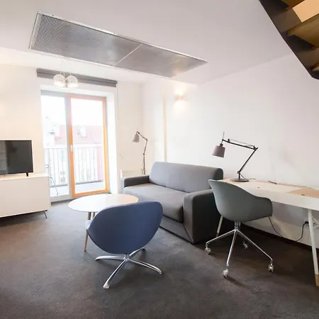 Happy Estate - Trakt Kupiecki * ヴロツワフ