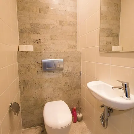 Happy Estate - Trakt Kupiecki アパート